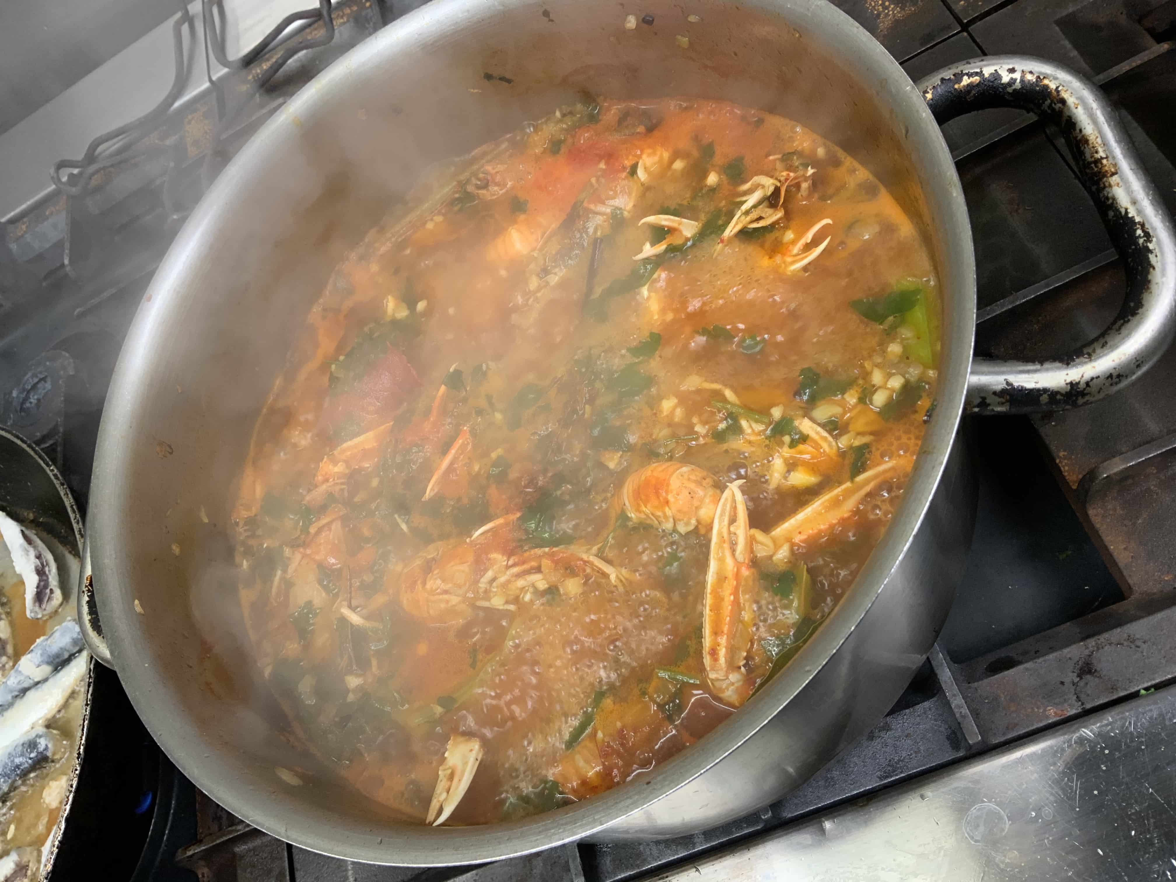 poissonnerie salon de provence-poissons frais miramas-restaurant arles-plateaux de fruits de mer les alpilles-traiteur grans-degustation de vin saint chamas-restaurant de poisson pelissanne