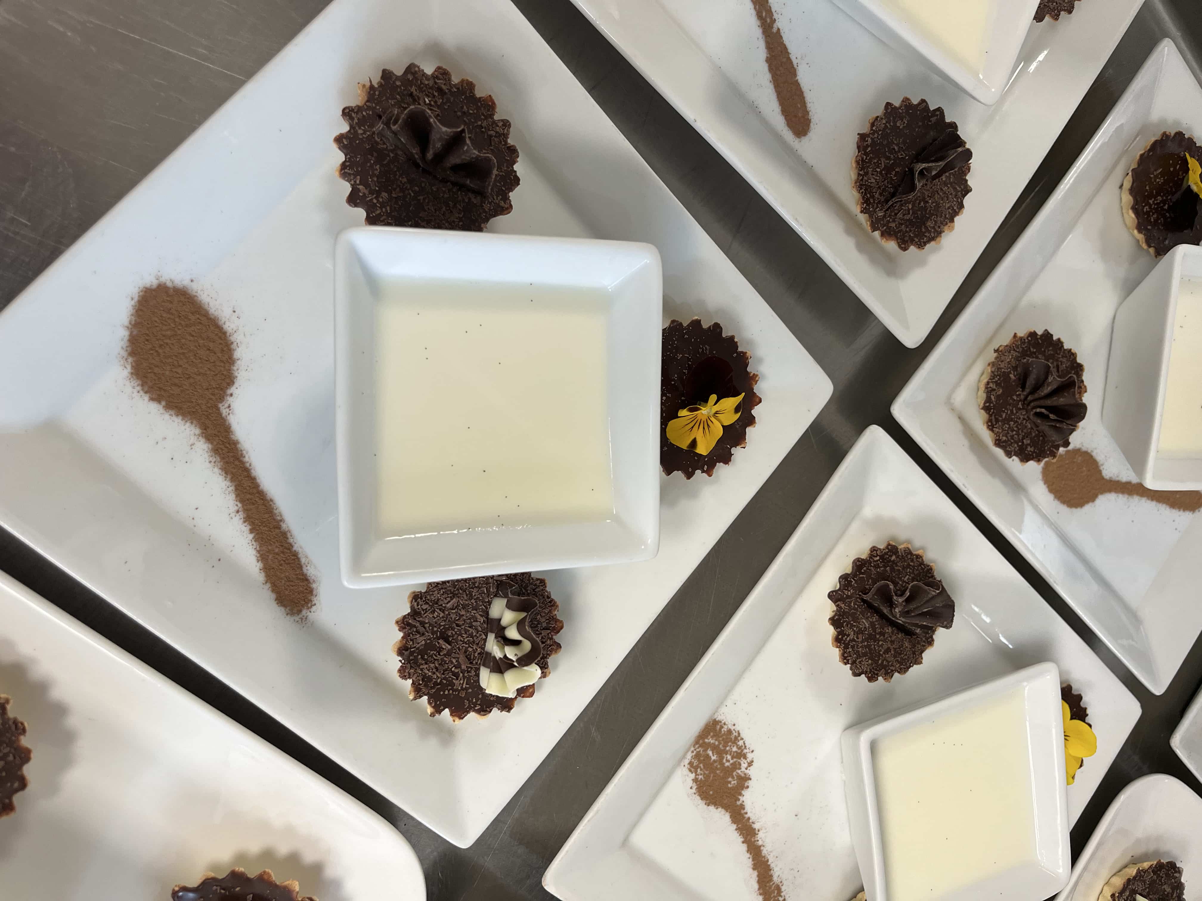 poissonnerie salon de provence-poissons frais miramas-restaurant arles-plateaux de fruits de mer les alpilles-traiteur grans-degustation de vin saint chamas-restaurant de poisson pelissanne